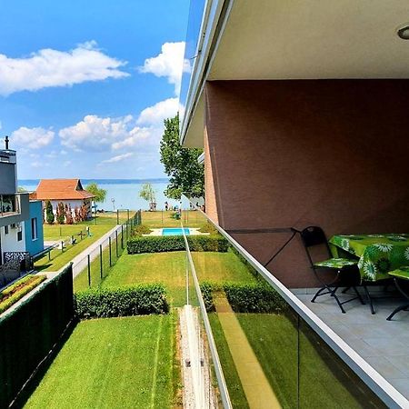 Elegant Apartman Siófok Eksteriør billede